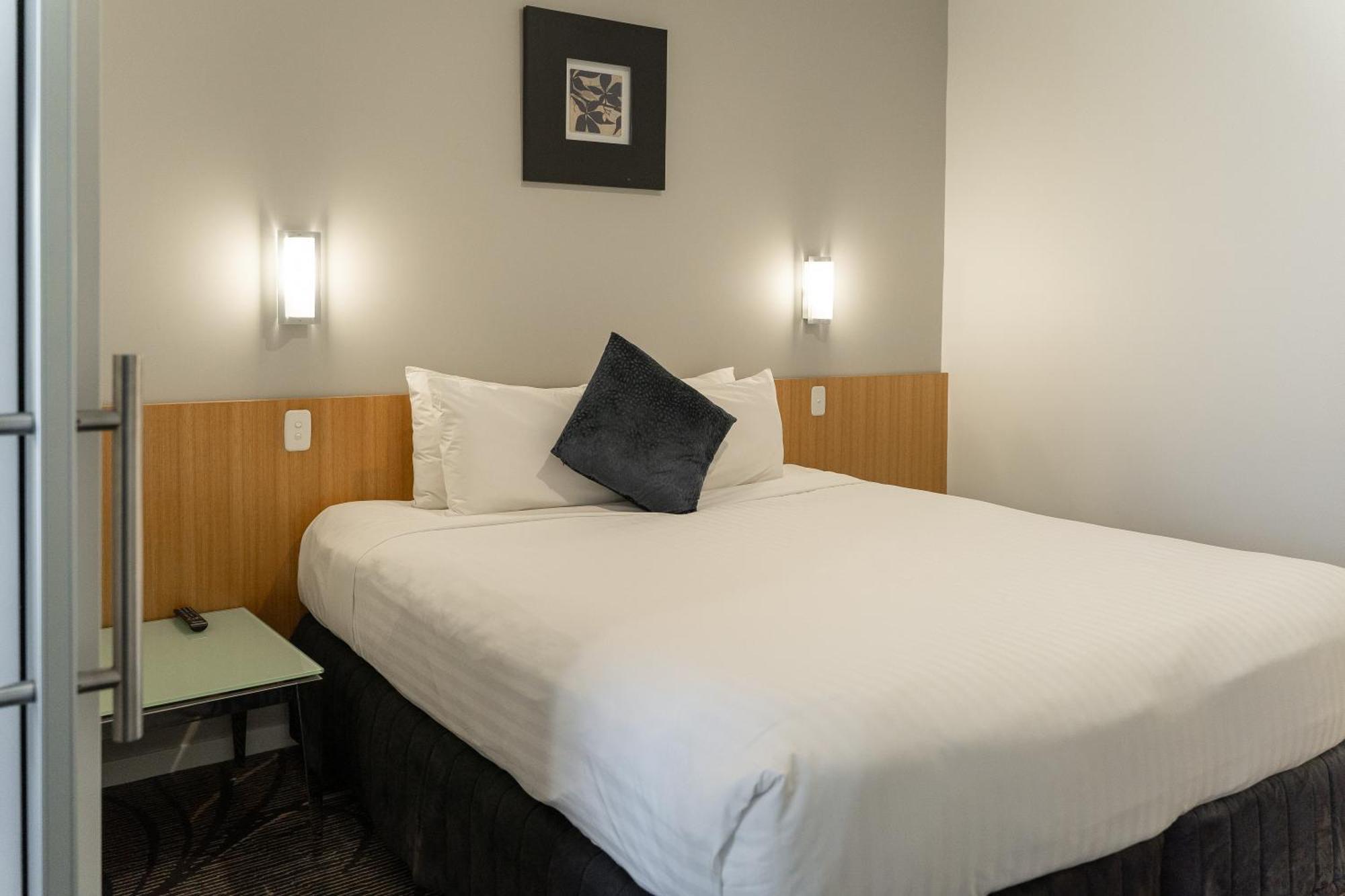 Hotel Adelaide Rockford Extérieur photo